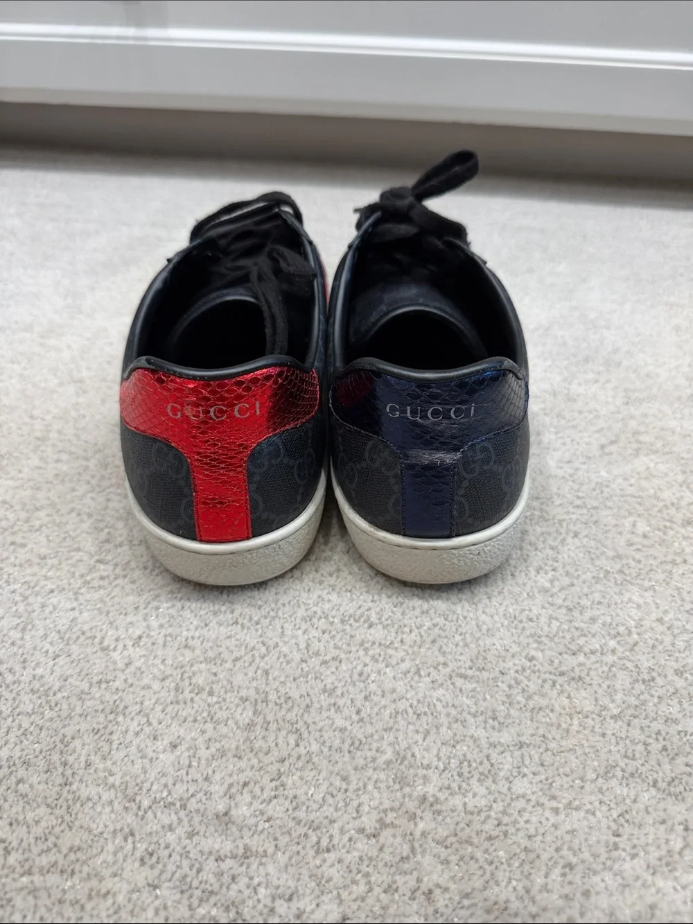 Gucci Ace GG Black Low-Top Sneakers with Red & Navy Stripe